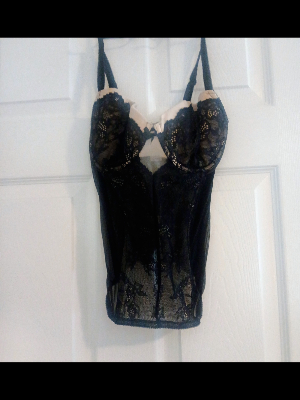 Victoria's Secret Black Lace Bustier - Picture 2 of 4